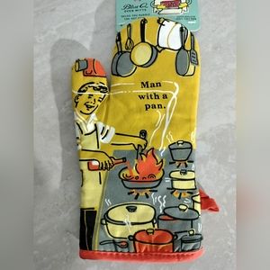 Blue Q Man With A Pan Retro Fun Oven Mitt